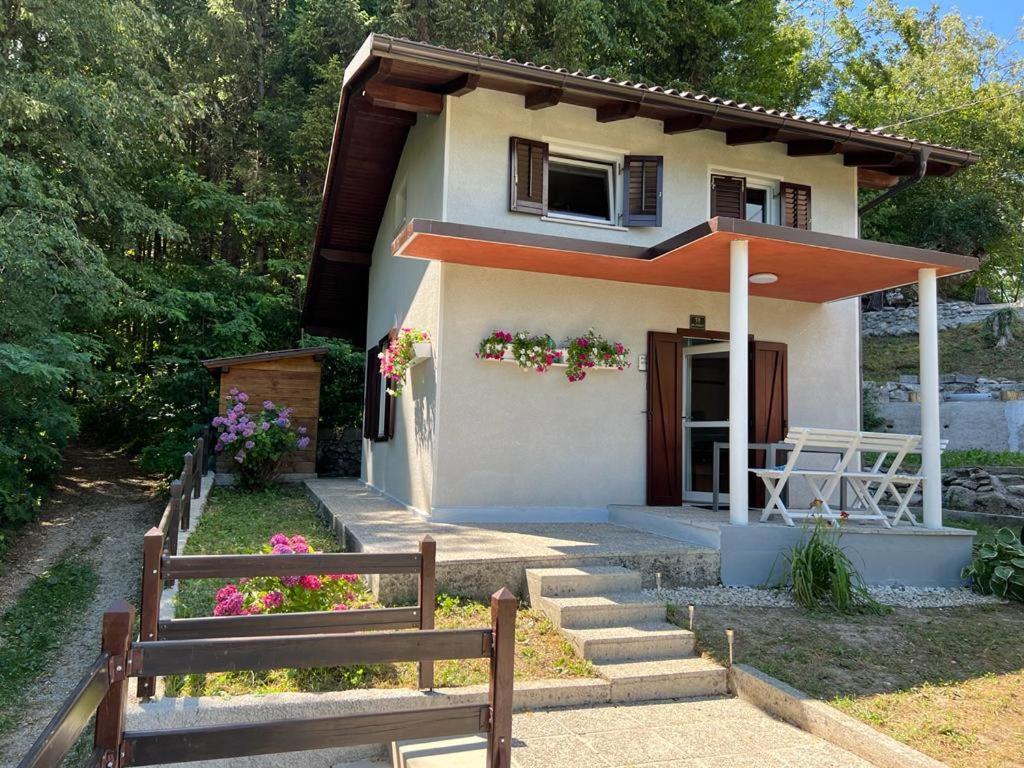 Cosy Cottage With Views Near Kobarid Exterior foto